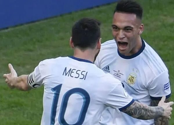 Lautaro Martínez và Lionel Messi